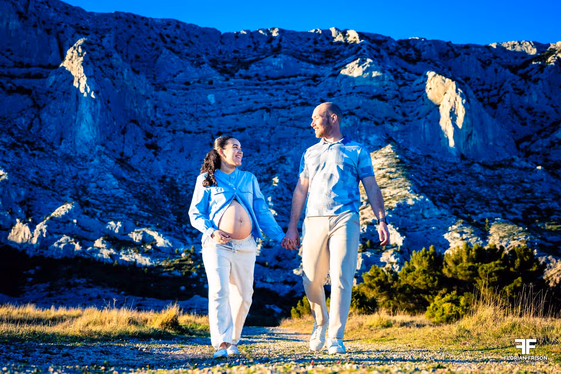 Séance Photo de Grossesse à l'arbre magique de Saint-Antonin-sur-Bayon