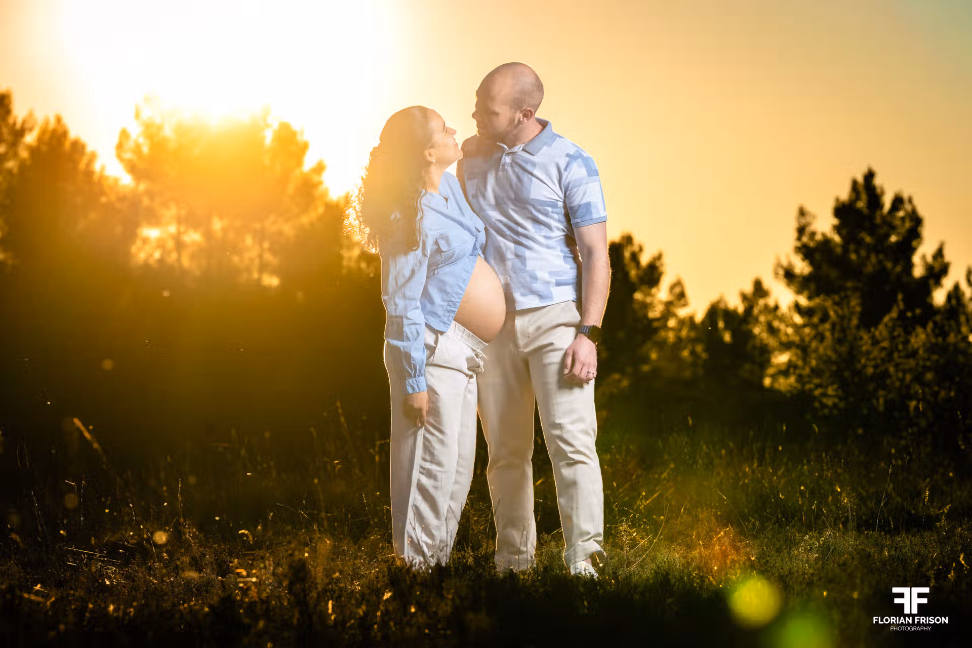 Séance Photo de Grossesse à l'arbre magique de Saint-Antonin-sur-Bayon